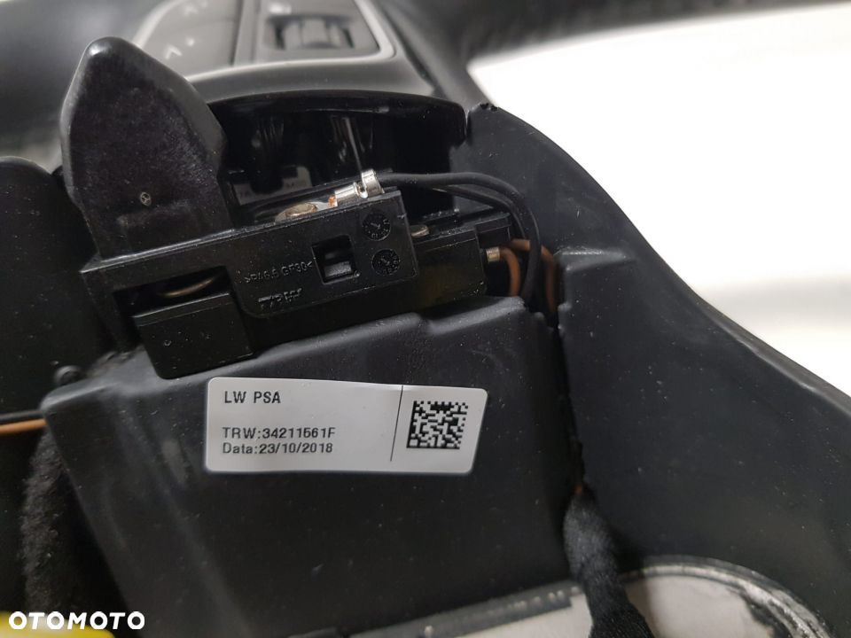 KIEROWNICA MULTIFUNKCYJNA SKÓRA SKÓRZANA CITROEN C3 III 98164326ZD 16- - 2