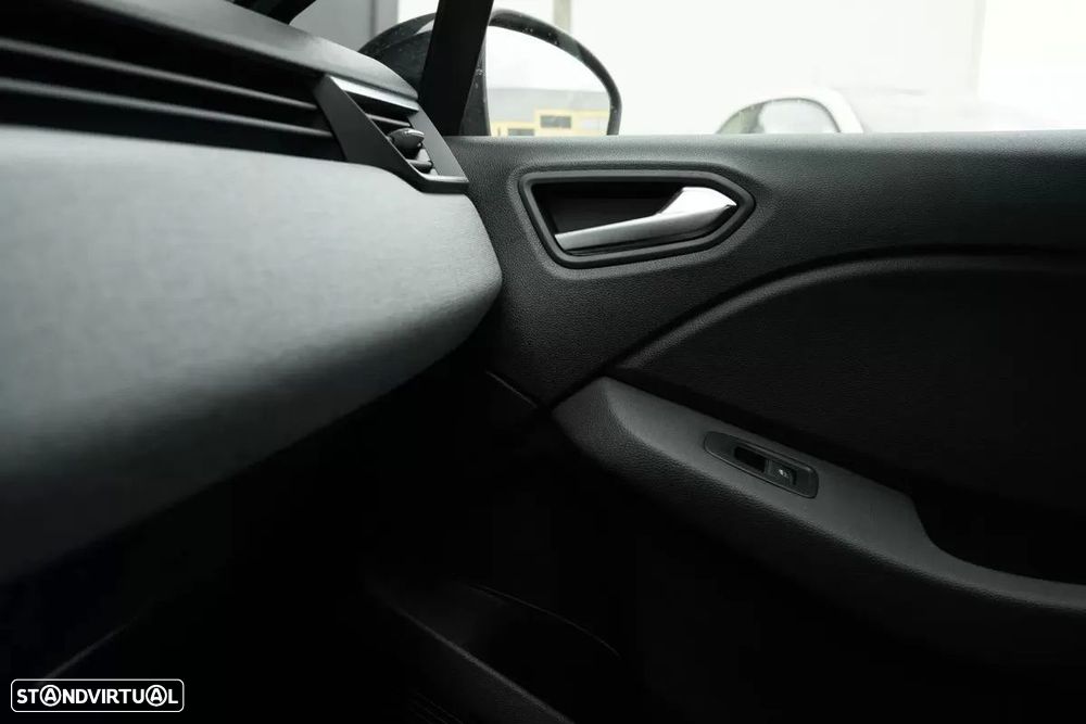 Renault Clio 1.0 TCe Evolution - 17