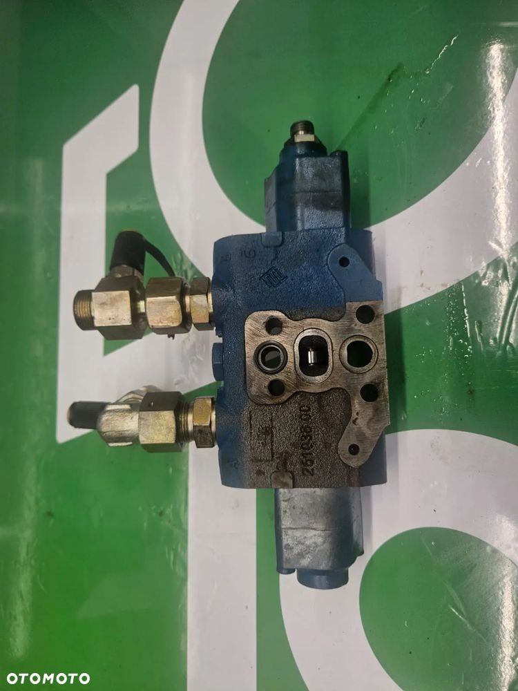 Sekcja rozdzielacza Rexroth 26103800 TEREX TW 110 - 7