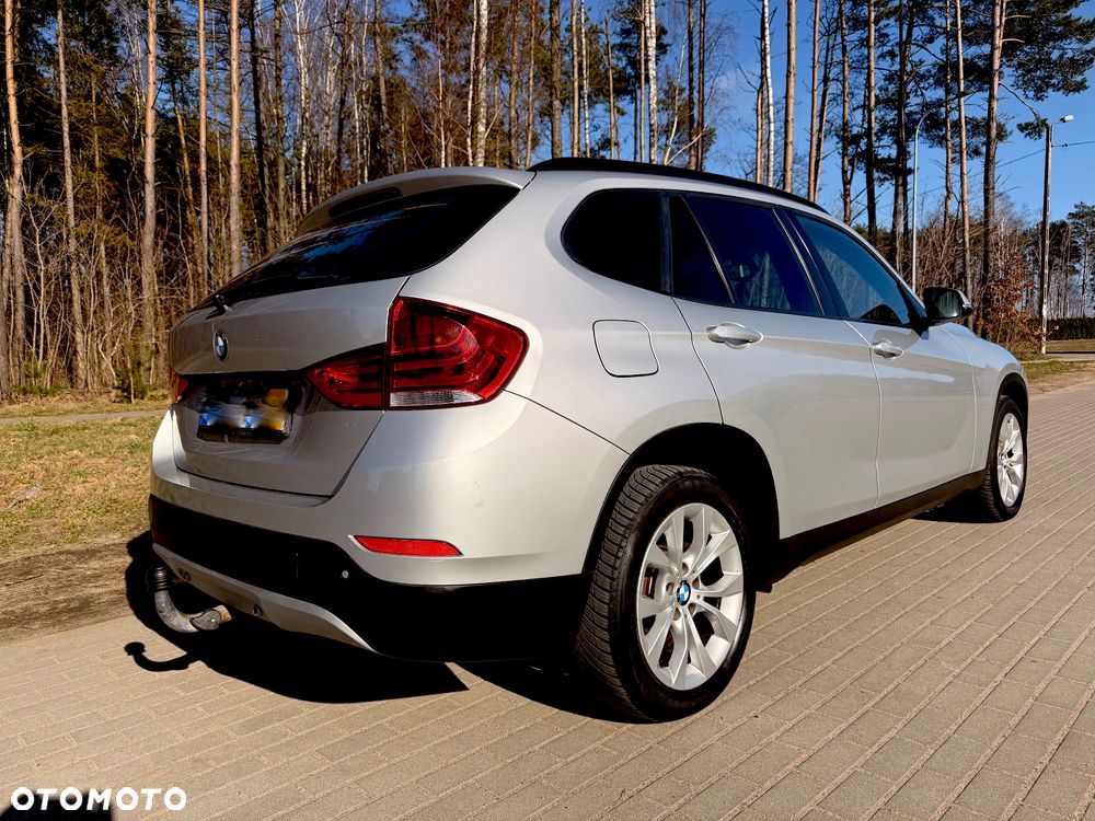 BMW X1 xDrive25d Sport Line - 3