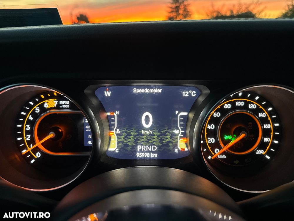 Jeep Wrangler - 22