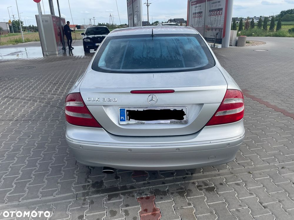 Mercedes-Benz CLK - 5