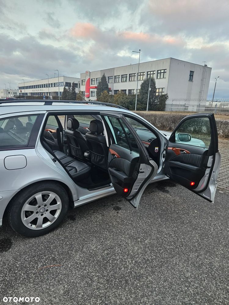 Mercedes-Benz Klasa E 280 CDI 4-Matic Avantgarde - 16