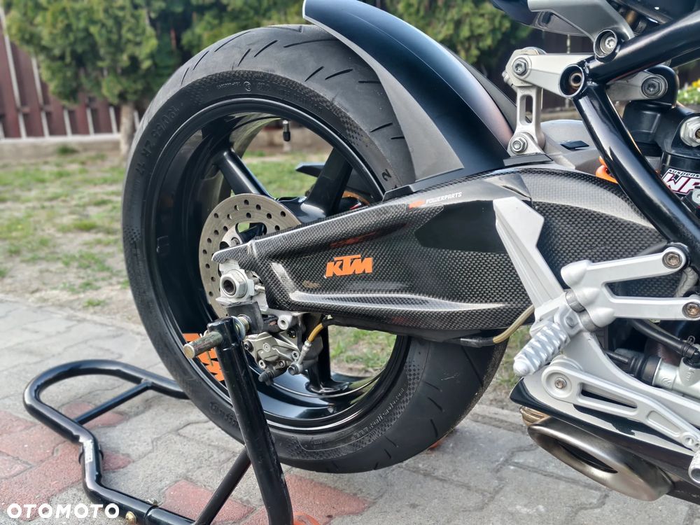 KTM RC 8 - 10
