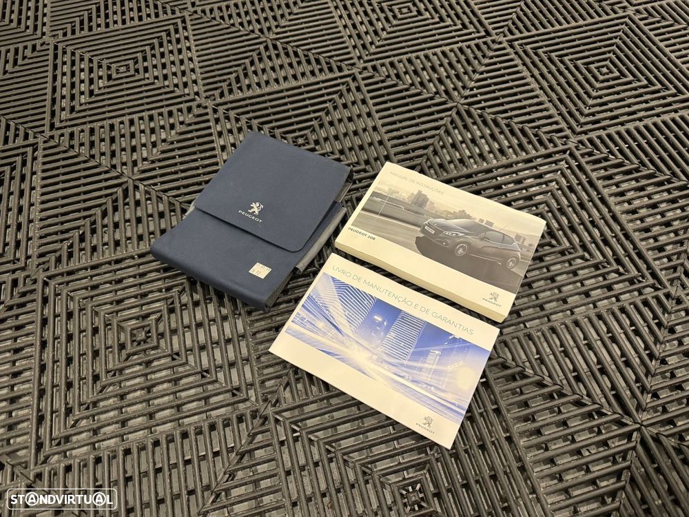 Peugeot 208 1.6 BlueHDi Style - 18