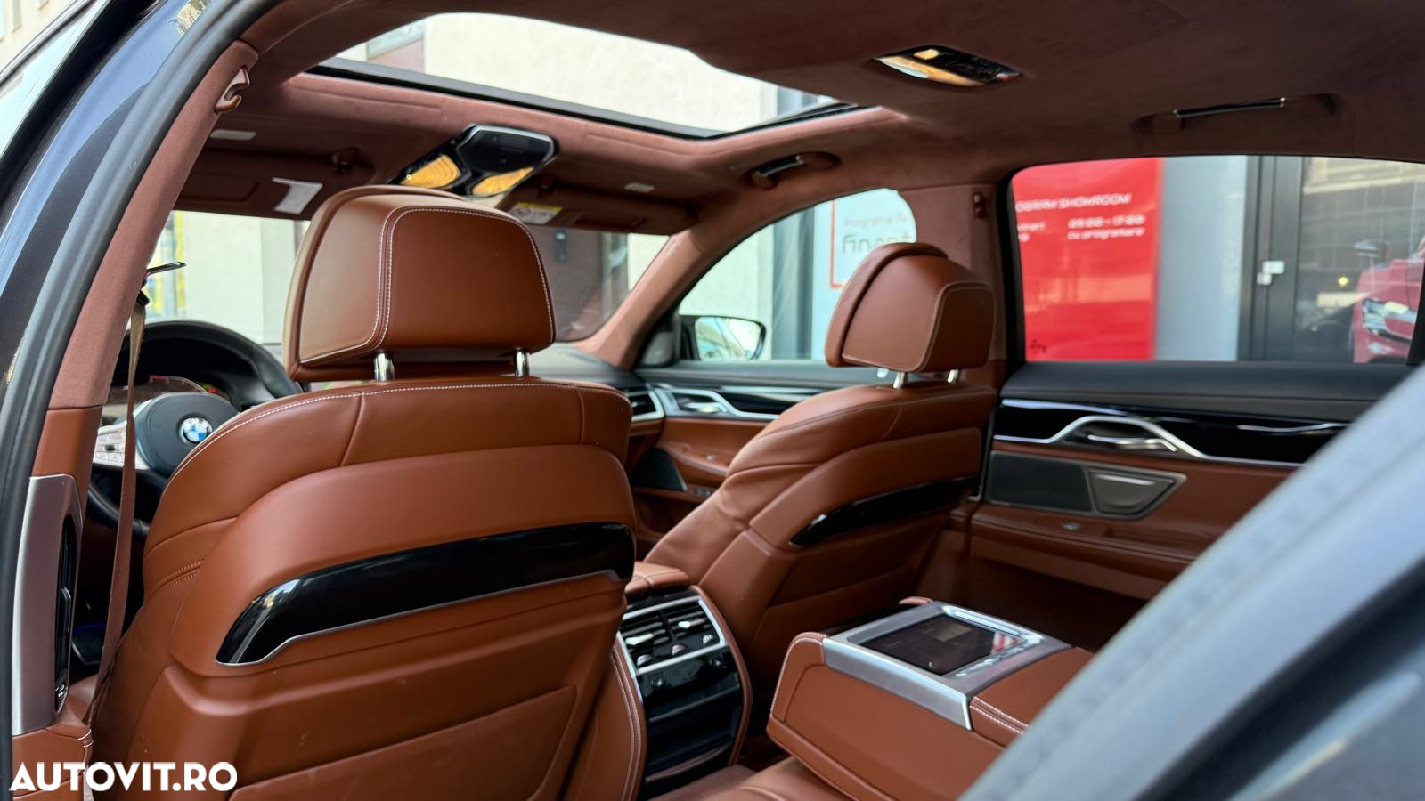 BMW Seria 7 730d xDrive MHEV - 25