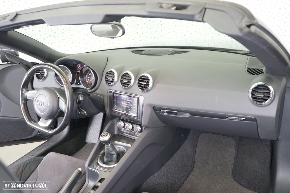 Audi TT Roadster 2.0 TDi - 21