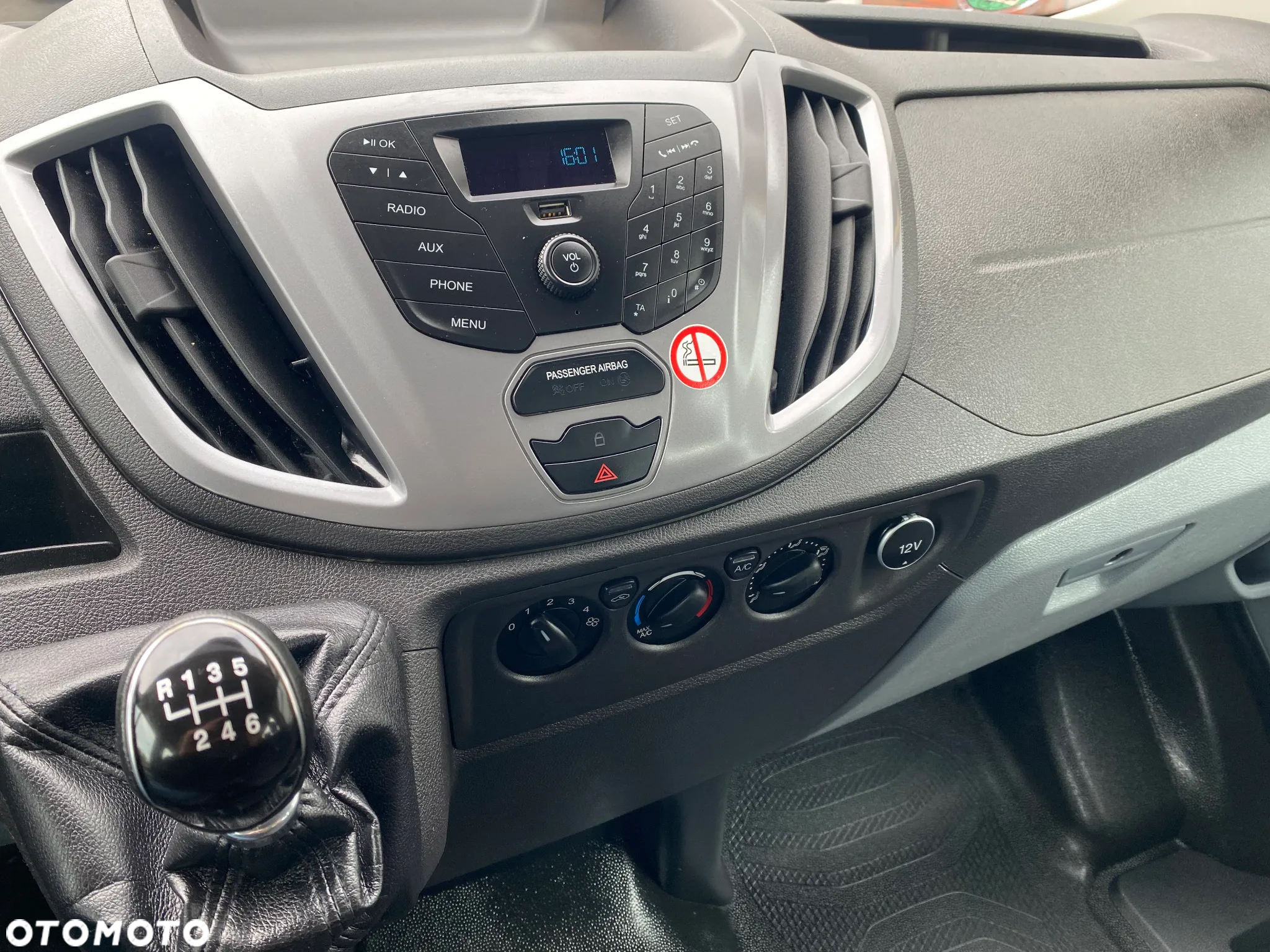 Ford Transit - 11