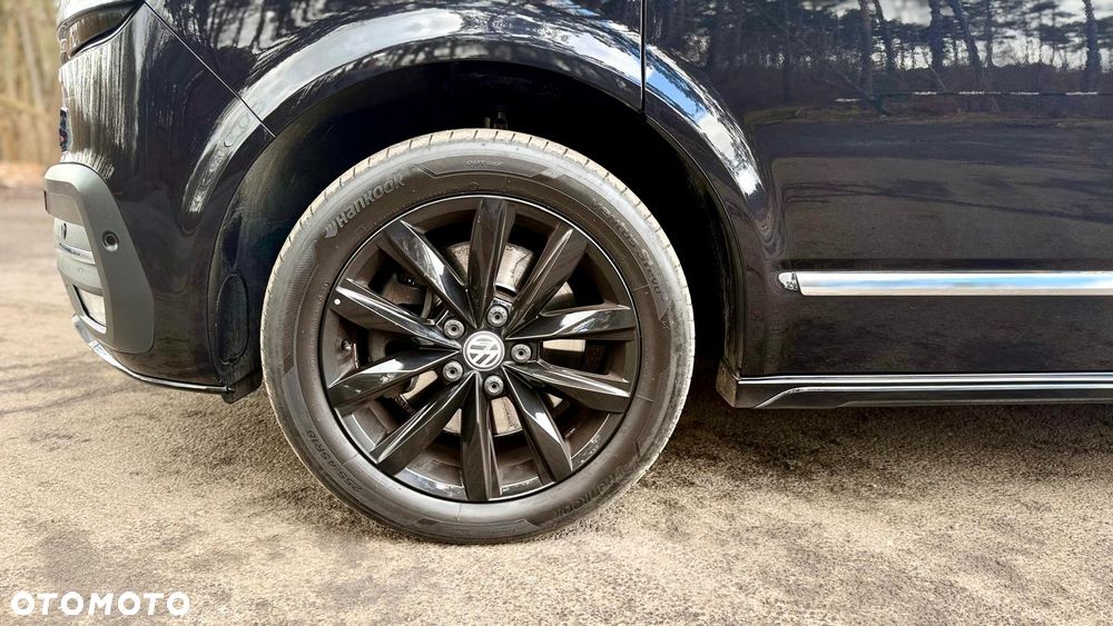 Volkswagen Multivan - 12