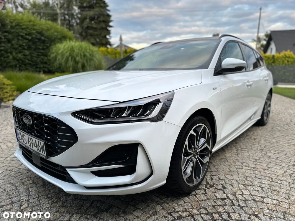 Ford Focus 1.0 EcoBoost Hybrid ST-LINE X - 3