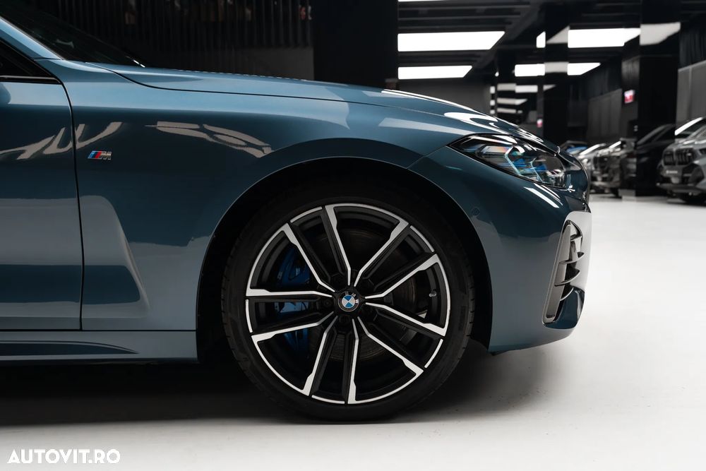 BMW M4 M440i xDrive - 8