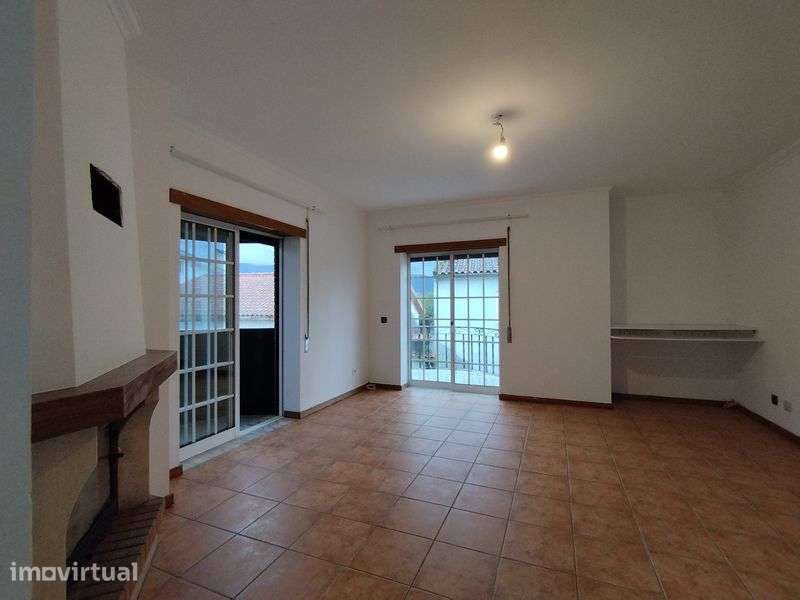 Arrendamento T3 com garagem - Grande imagem: 2/12