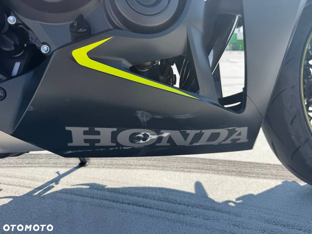 Honda CBR - 10