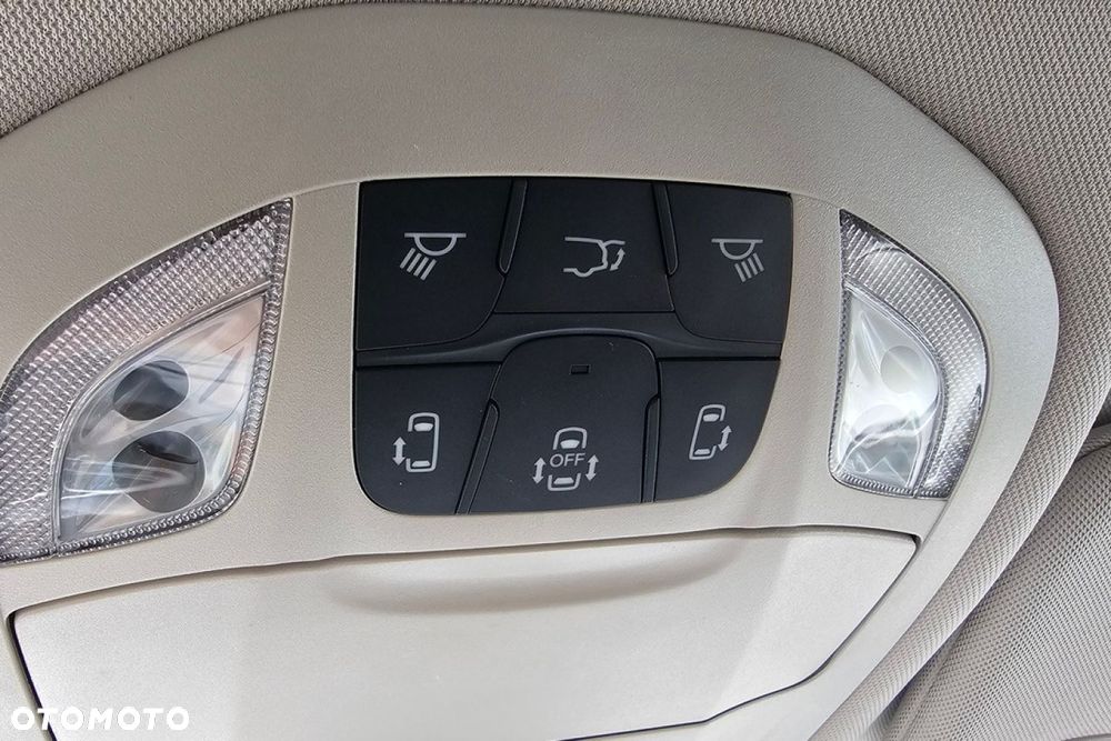 Chrysler Pacifica - 29