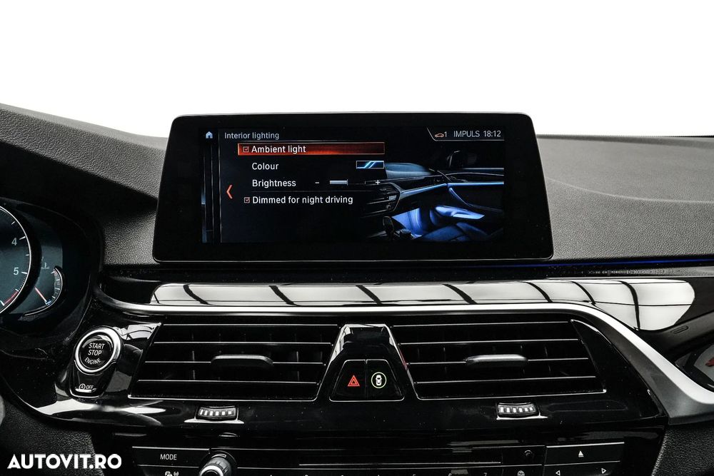 BMW Seria 5 520d xDrive AT - 24