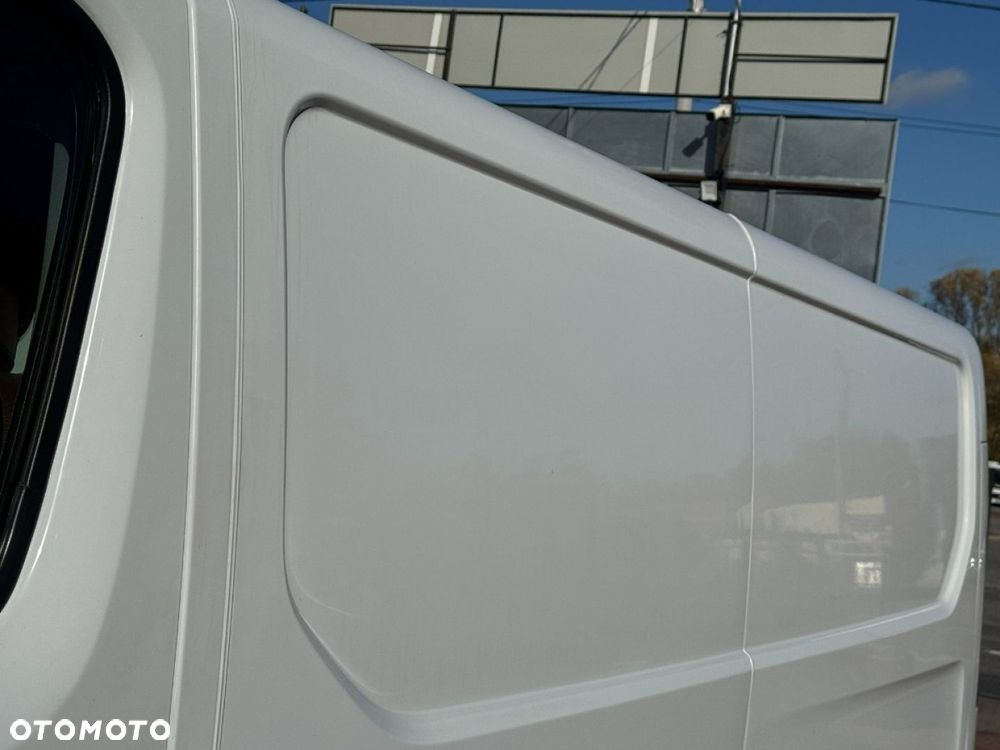 Opel Vivaro - 12