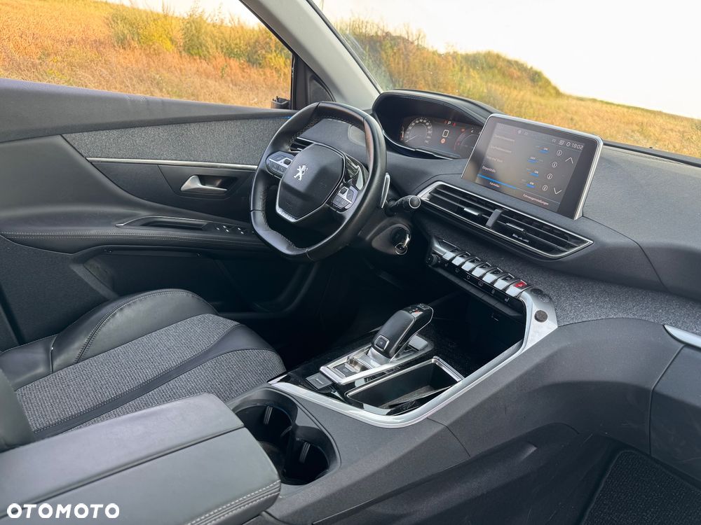 Peugeot 3008 - 21