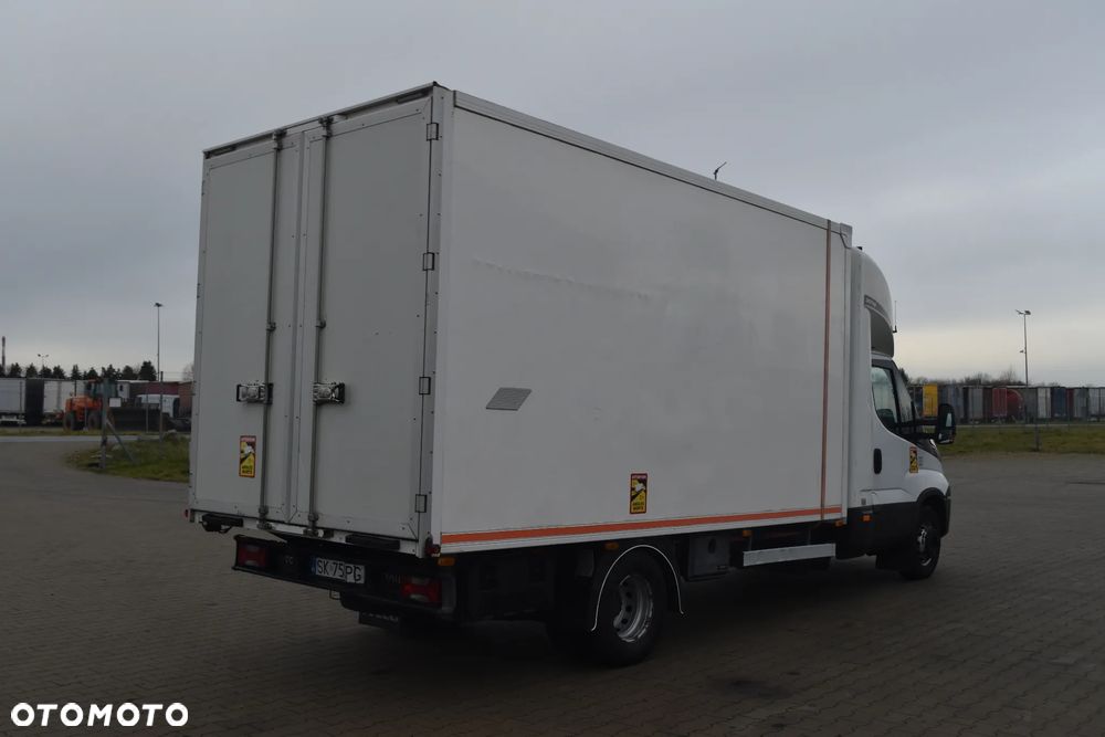 Iveco Daily 70C18 - 7