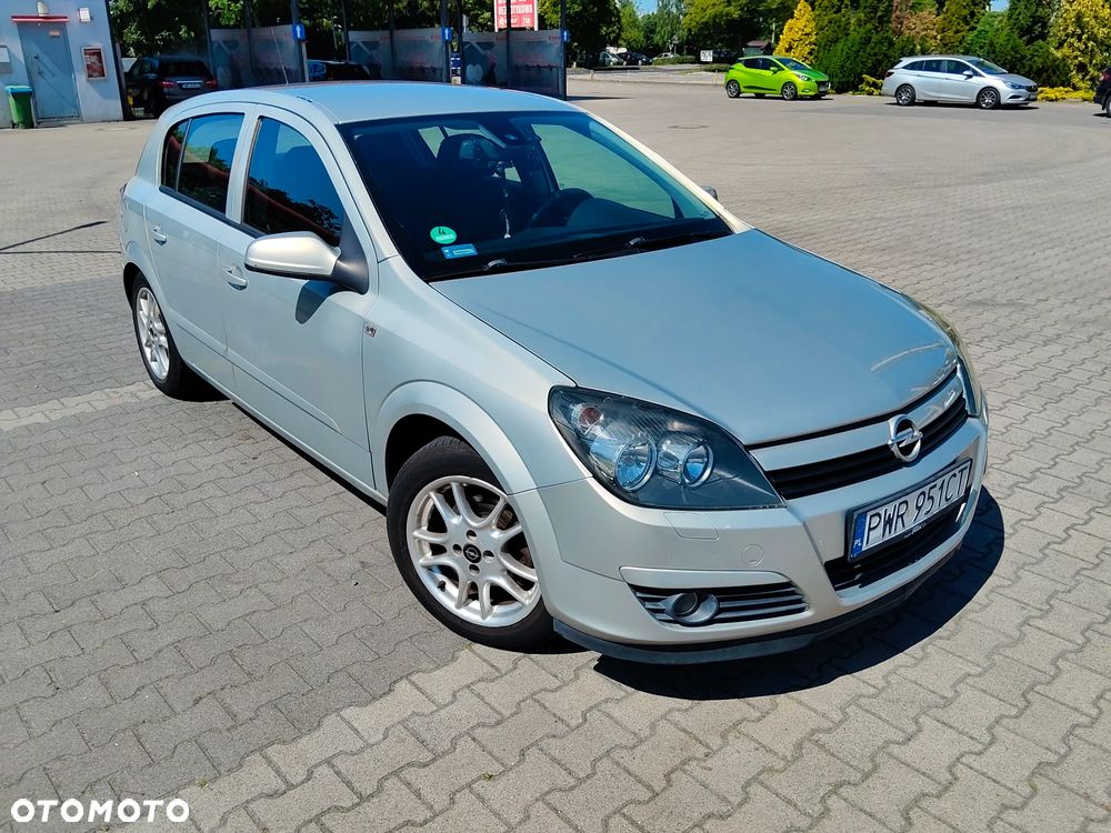 Opel Astra 1.6 Enjoy - 1