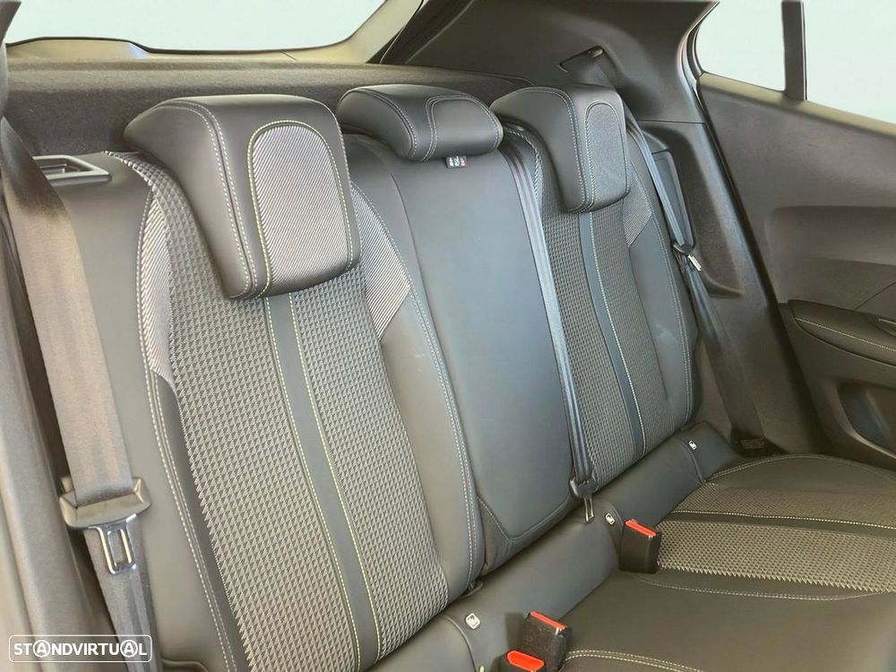 Peugeot 2008 1.2 PureTech GT Line - 14