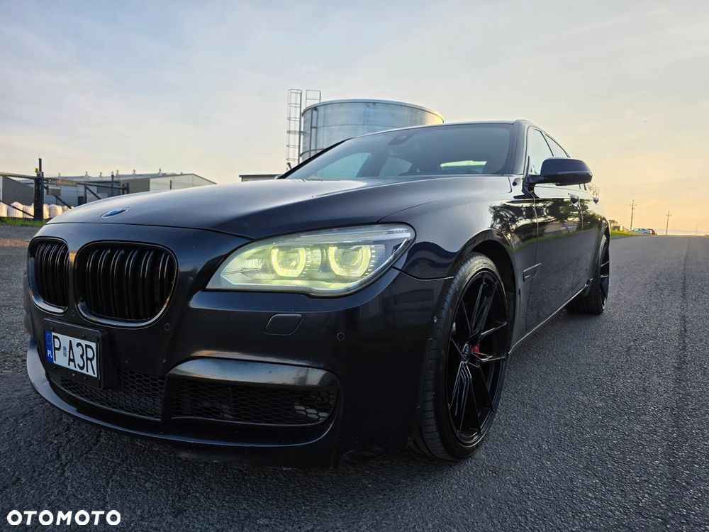 BMW Seria 7 750i - 9