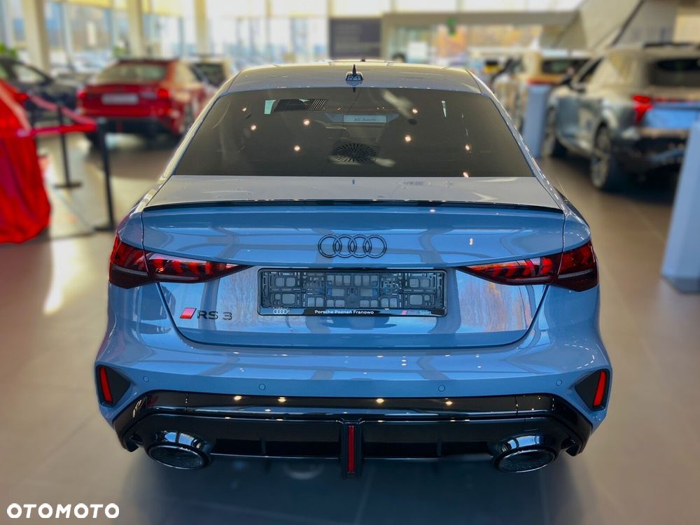 Audi RS3 Limousine - 9