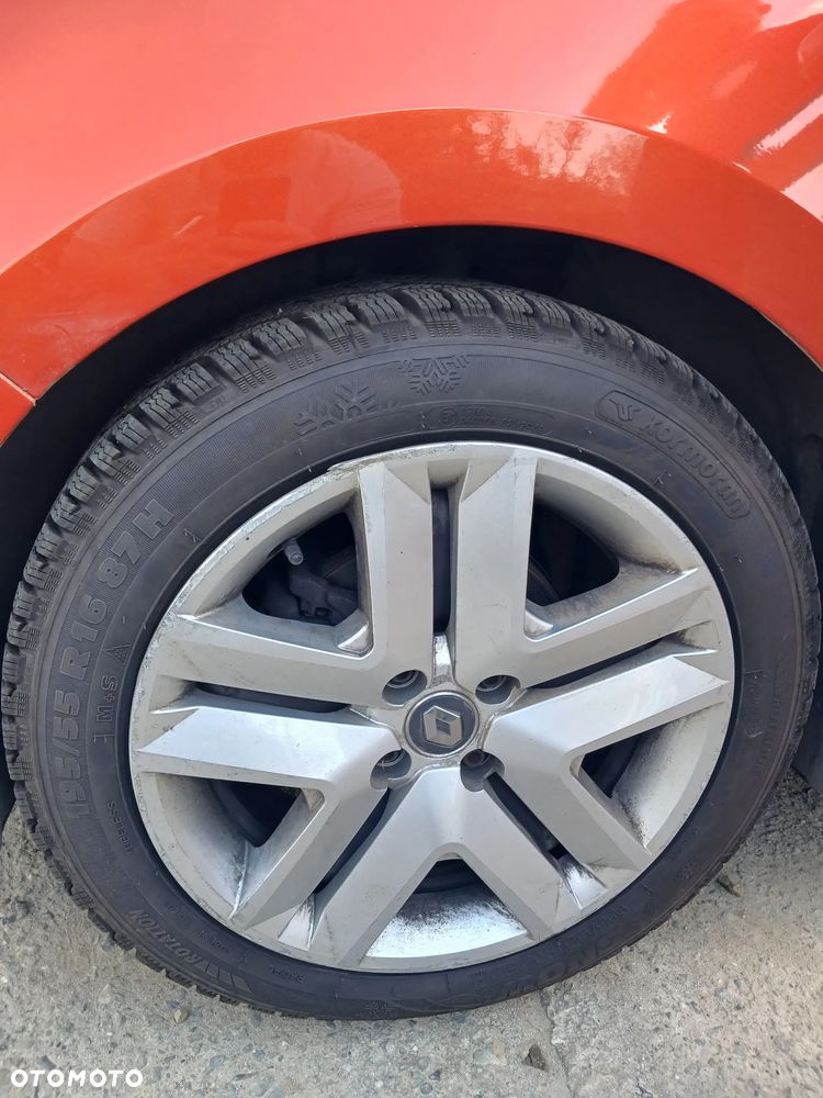 Renault Clio - 6