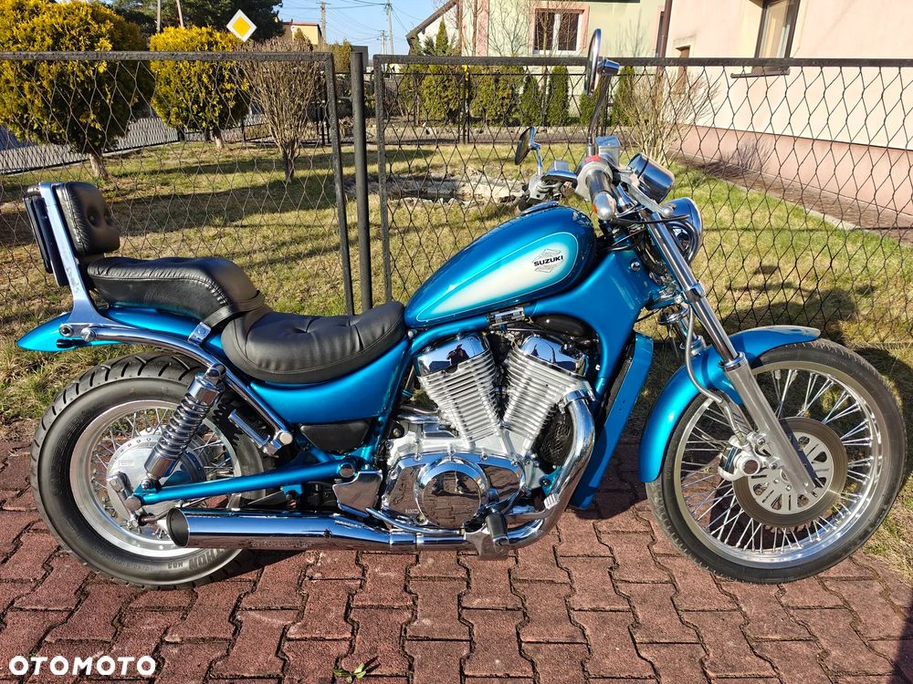 Suzuki Intruder - 2