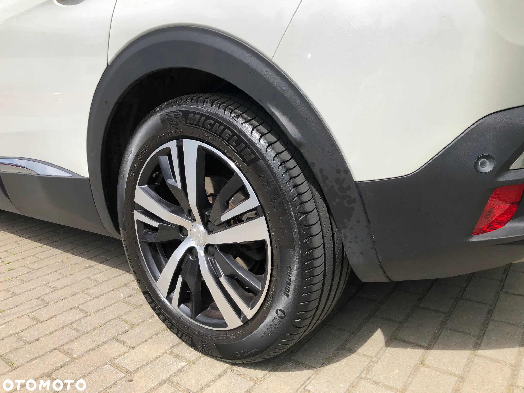 Peugeot 3008 1.5 BlueHDi GT S&S EAT8 - 29