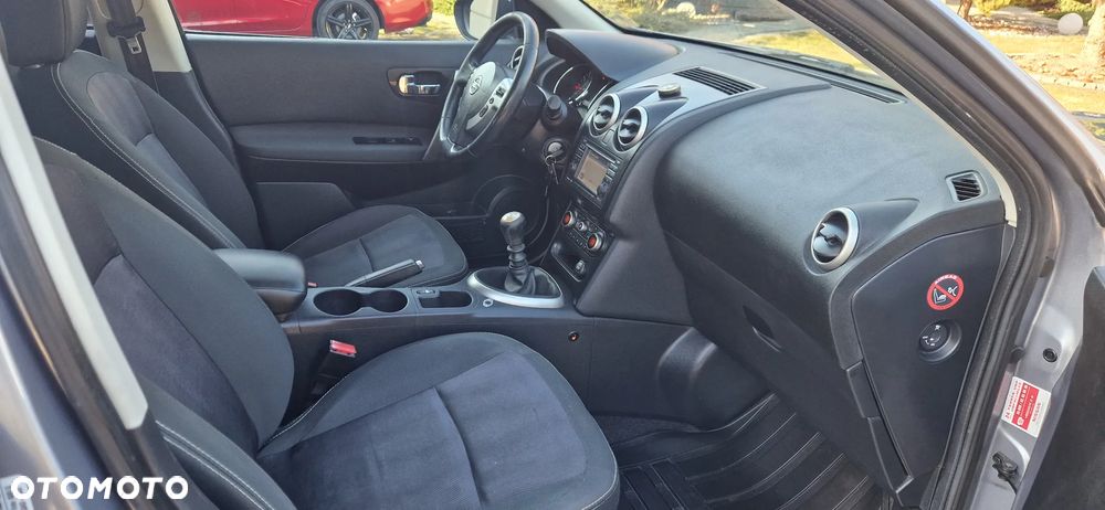 Nissan Qashqai 2.0 360 - 19