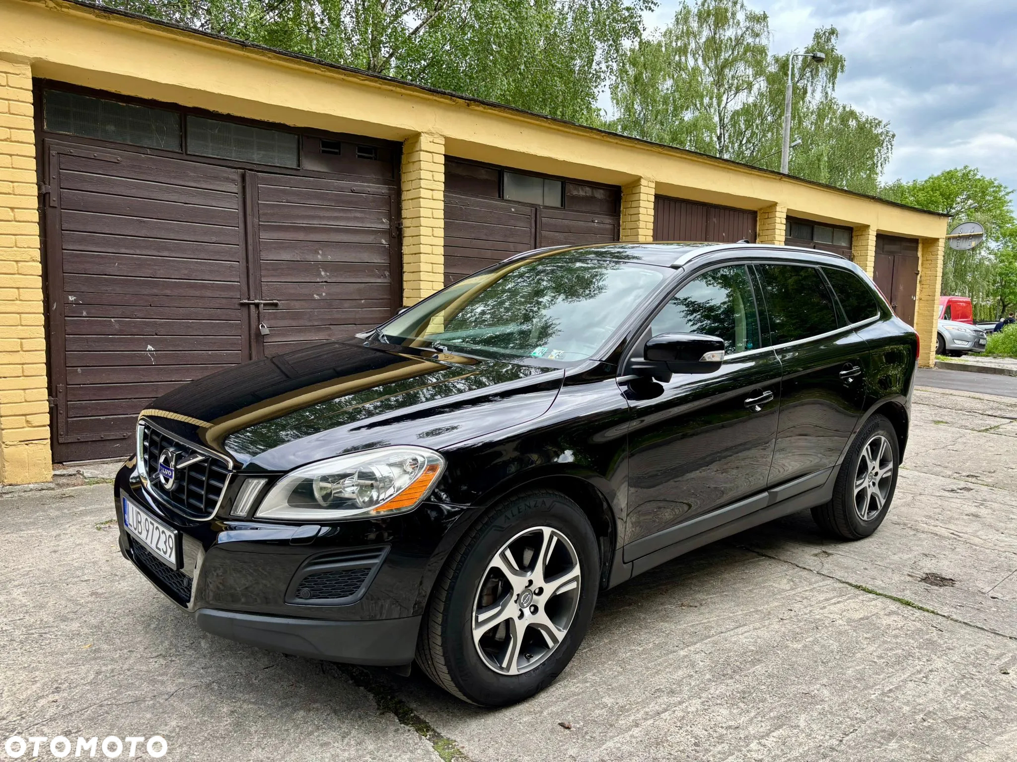 Volvo XC 60 T6 AWD Momentum - 3