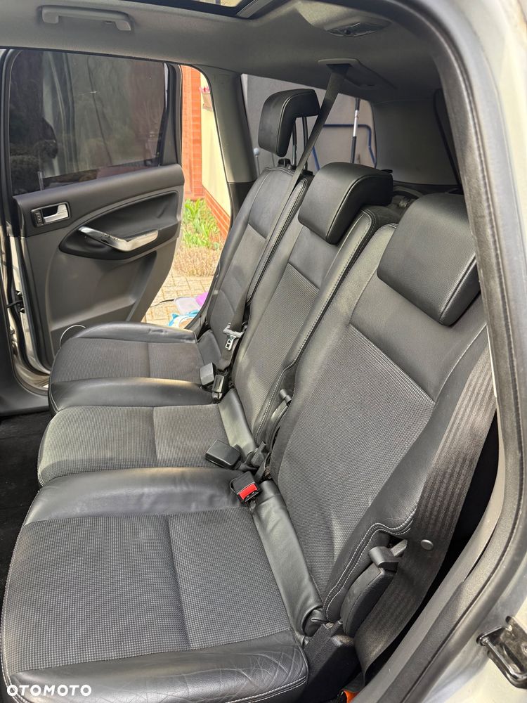 Ford C-MAX 2.0 TDCi Titanium - 17