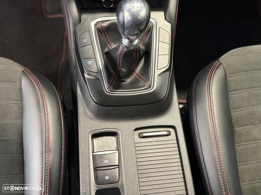 Ford Kuga 1.5 EcoBoost ST-Line X - 11