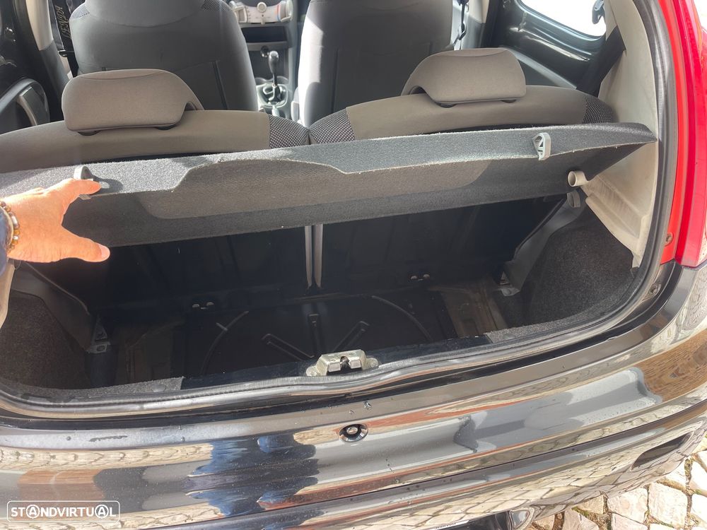 Peugeot 107 1.0 Trendy - 10