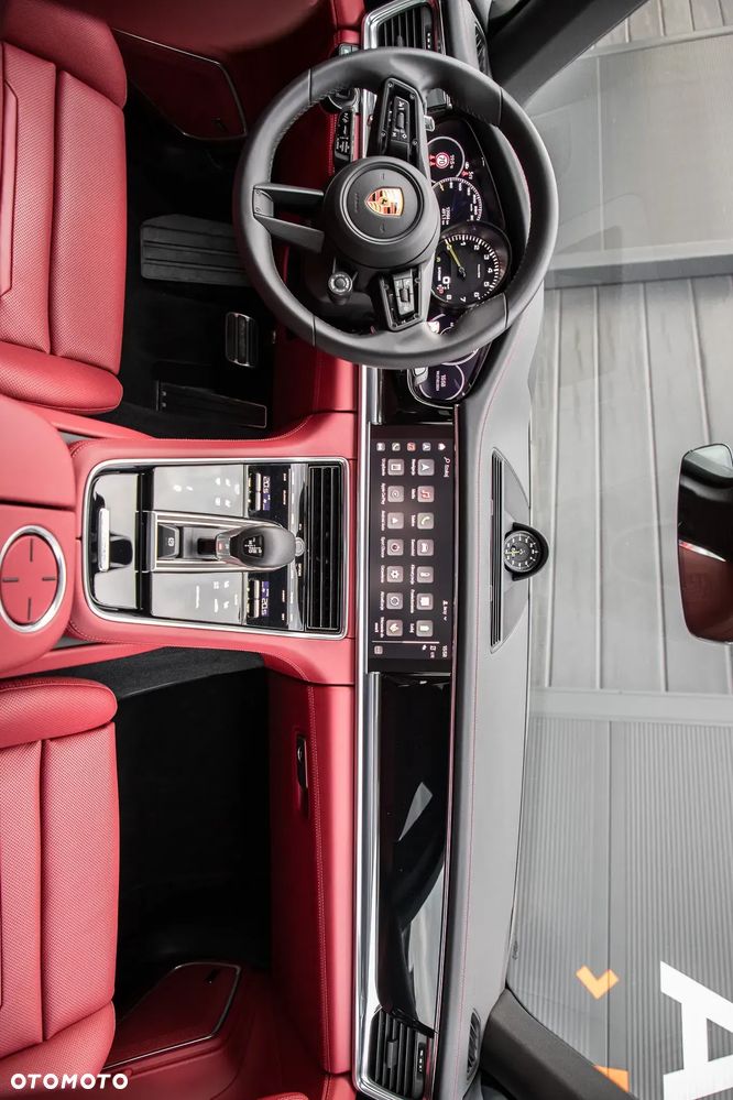 Porsche Panamera - 34