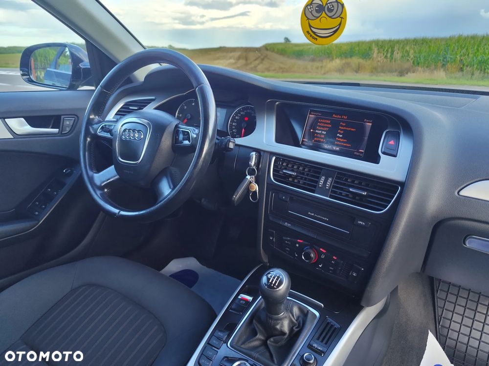 Audi A4 Avant 2.0 TDI - 25