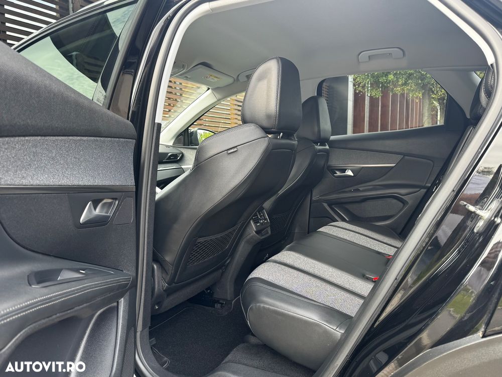 Peugeot 3008 PureTech 130 Stop & Start GPF EAT8 Allure Pack - 21