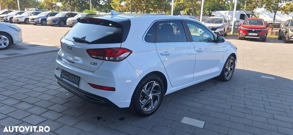 Hyundai i30 1.5 110CP M/T Highway - 7