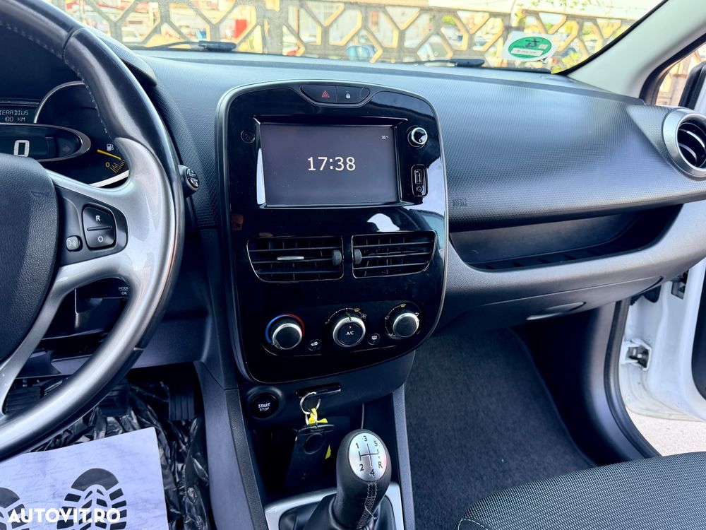 Renault Clio - 15