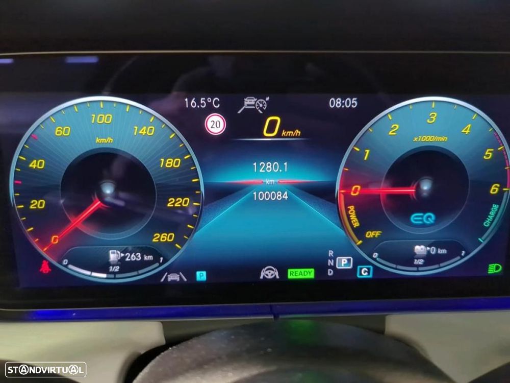 Mercedes-Benz E 300 de 4Matic T 9G-TRONIC AMG Line - 4