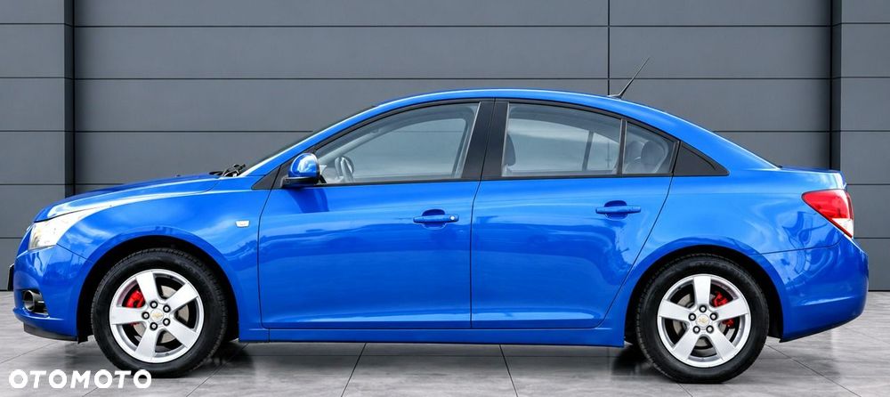 Chevrolet Cruze 1.6 LS - 21