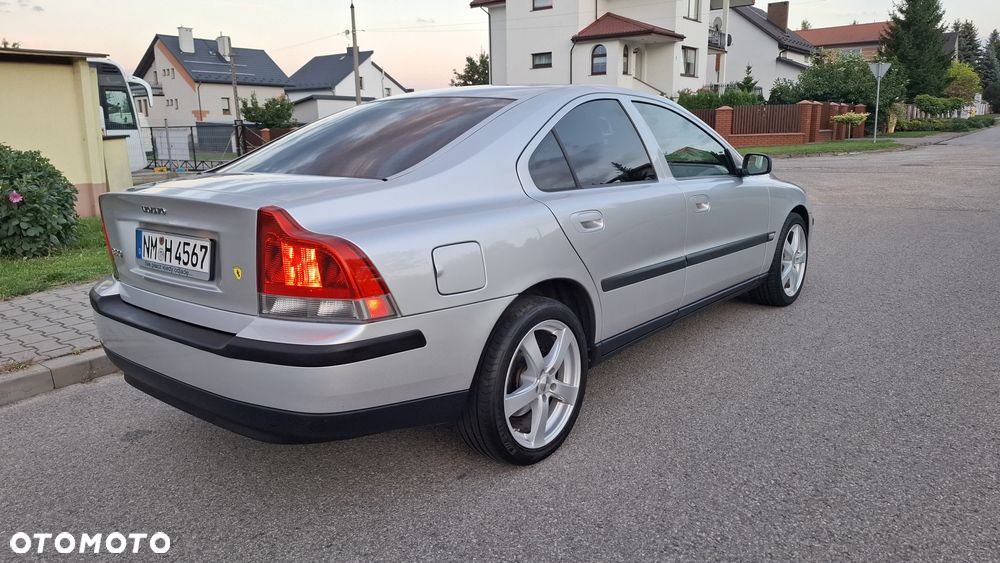 Volvo S60 2.4 Momentum - 14