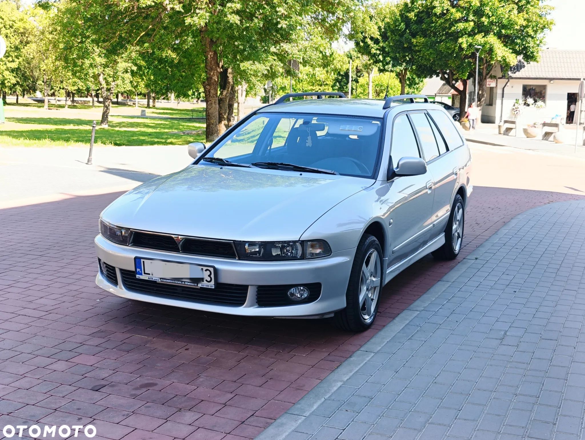 Mitsubishi Galant 2.0 Elegance - 1