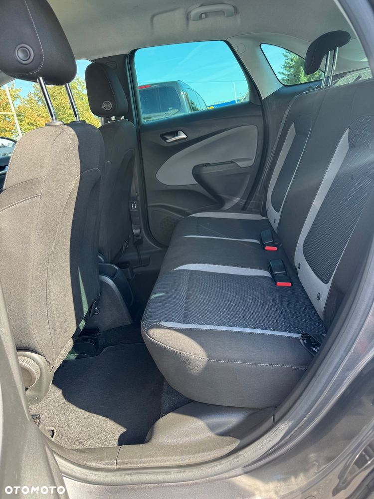 Opel Crossland X - 16