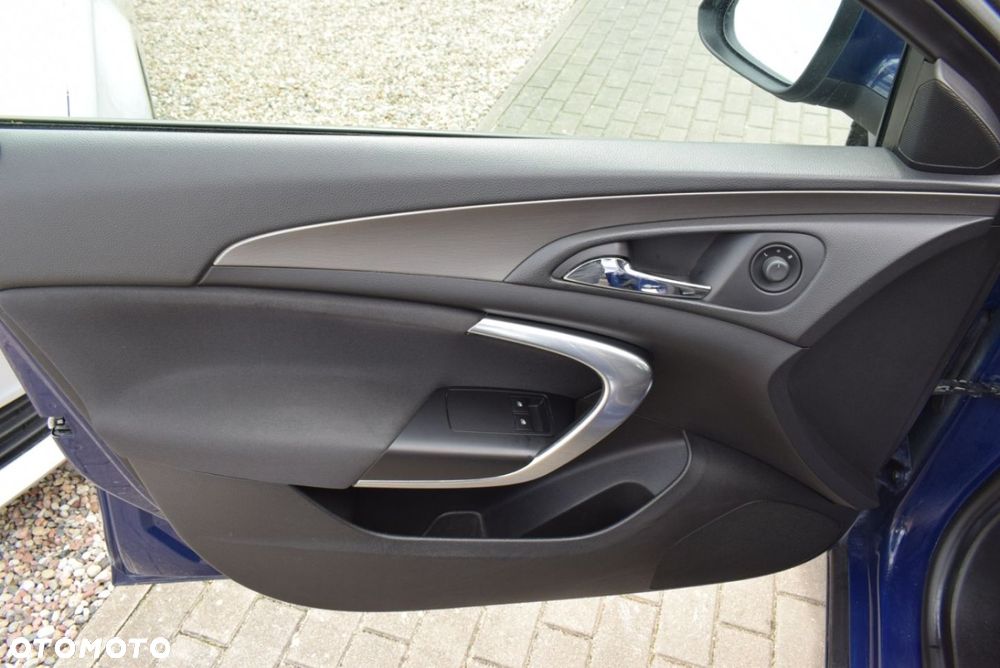 Opel Insignia - 16