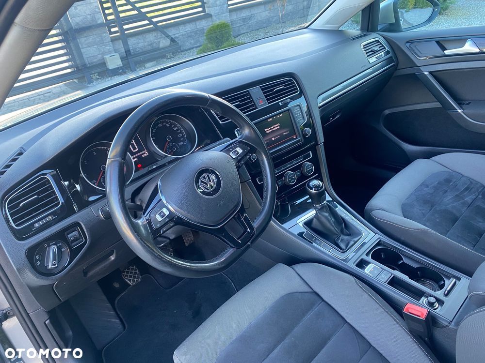 Volkswagen Golf VII 1.6 TDI BlueMotion Trendline - 15