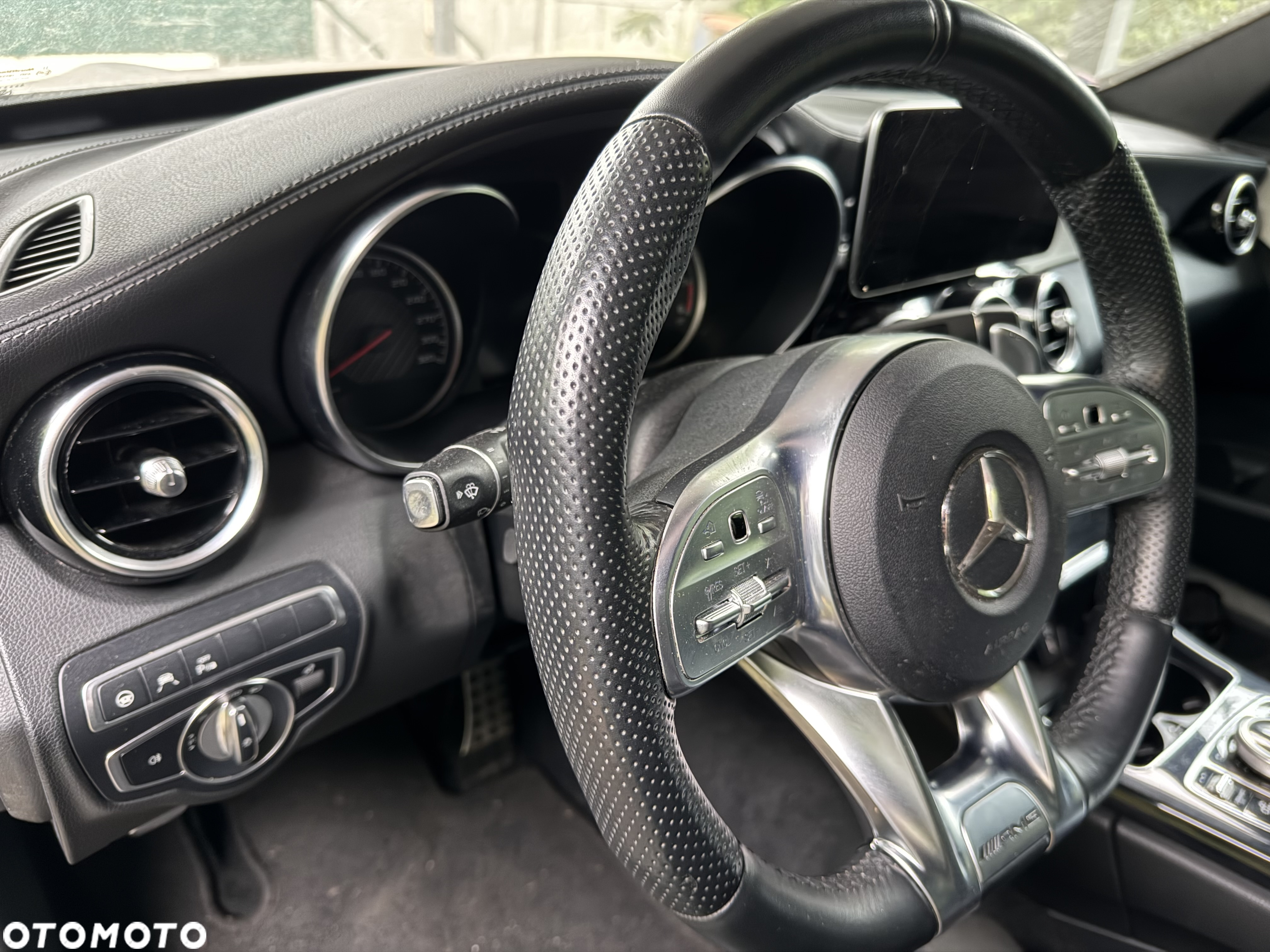 Mercedes-Benz Klasa C 63 AMG 9G - 13