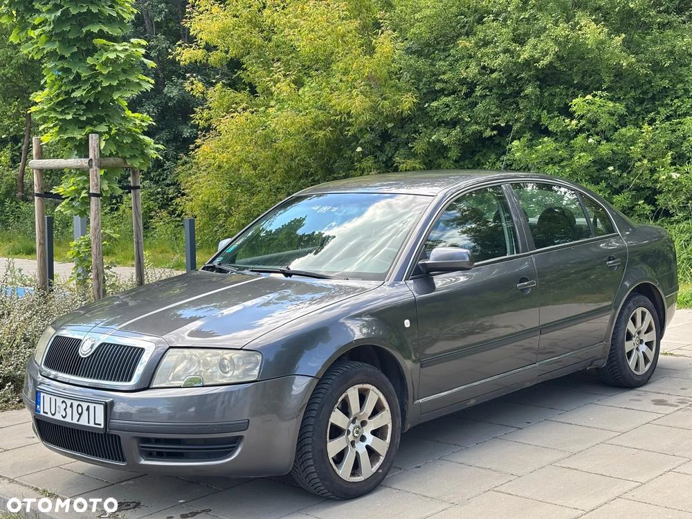 Skoda Superb - 2