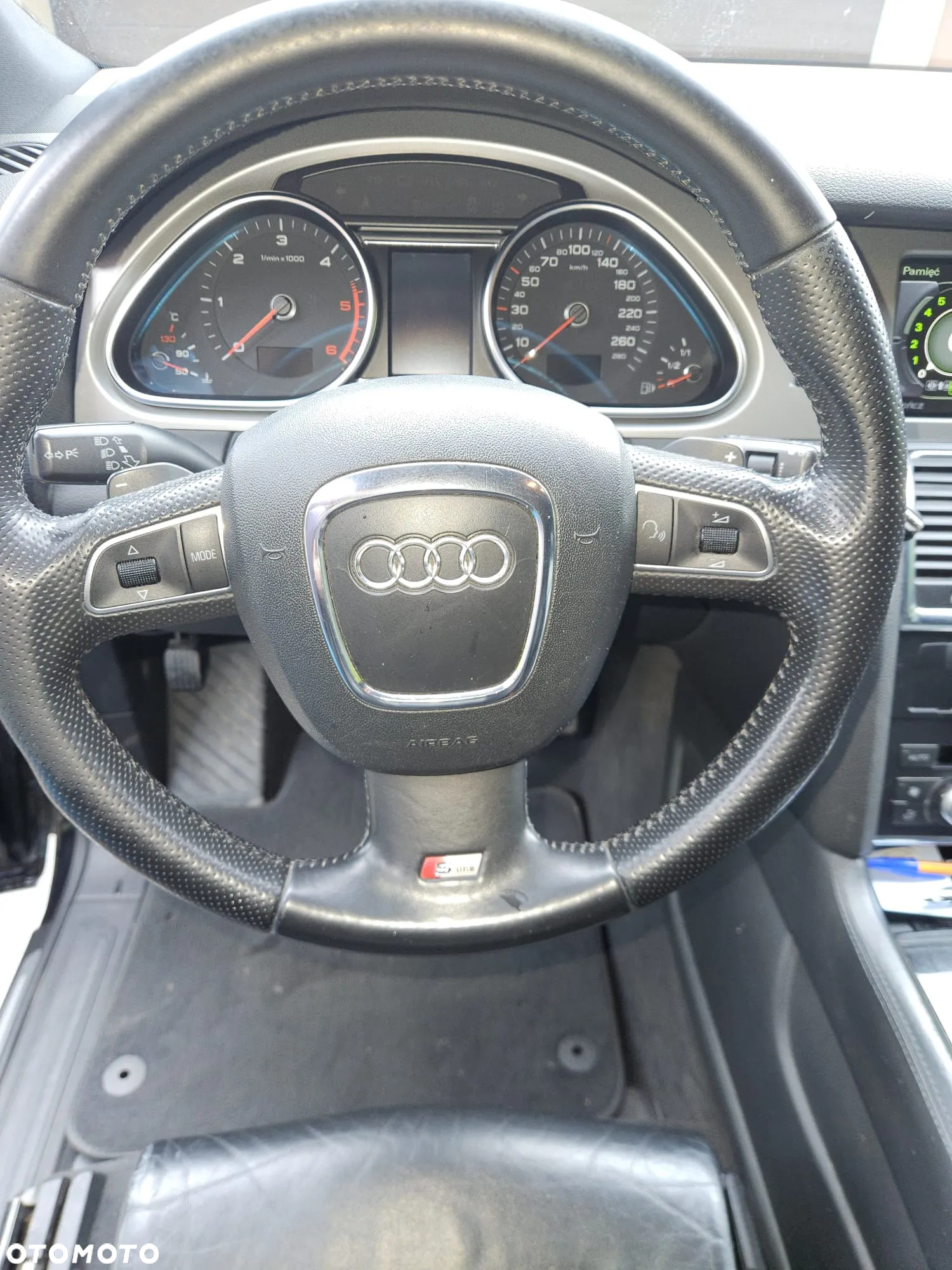 Audi Q7 - 11