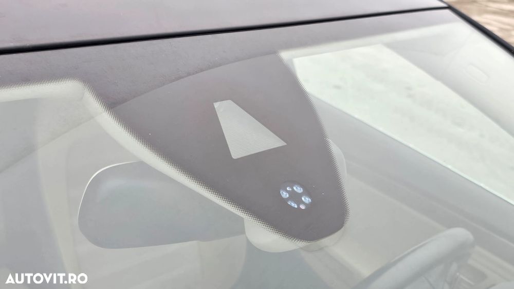 Volkswagen Passat CC 2.0 TDI BlueMotion Technology DSG Exclusive - 9